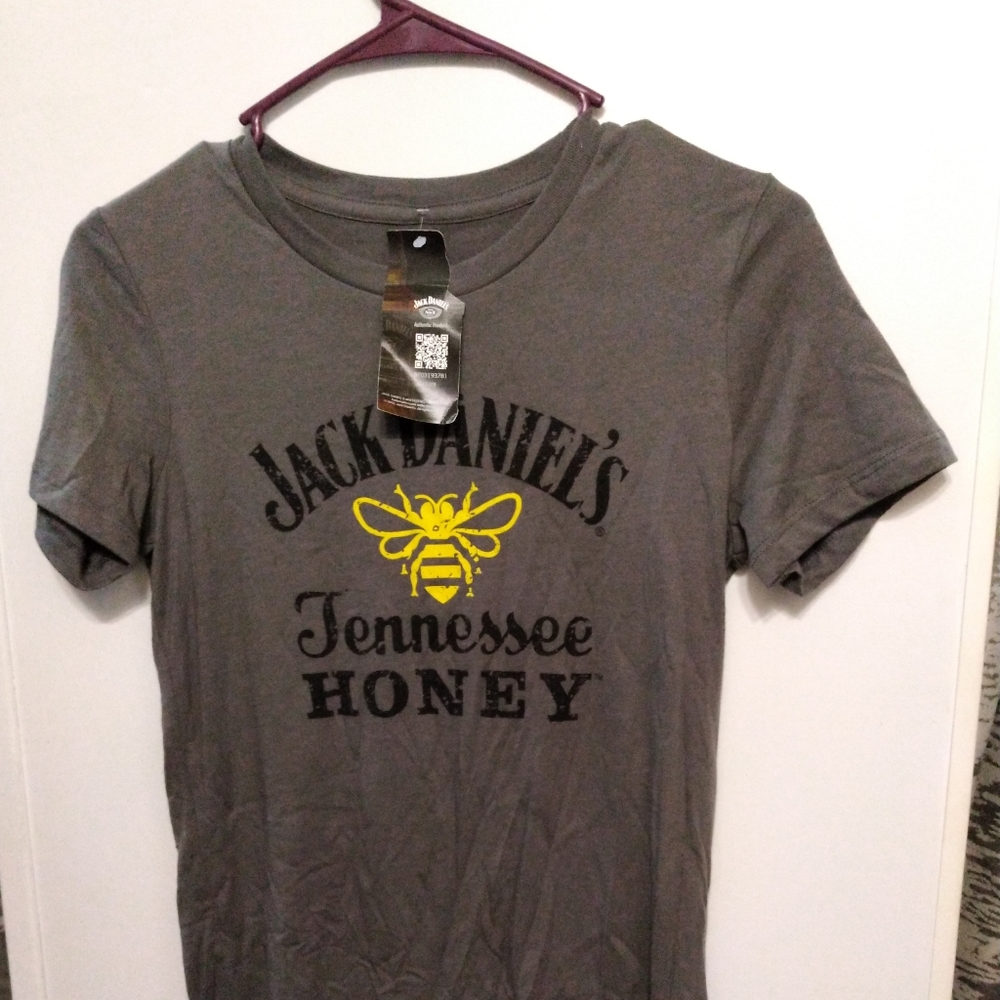 NWT Jack Daniels Tennessee Honey Tshirt